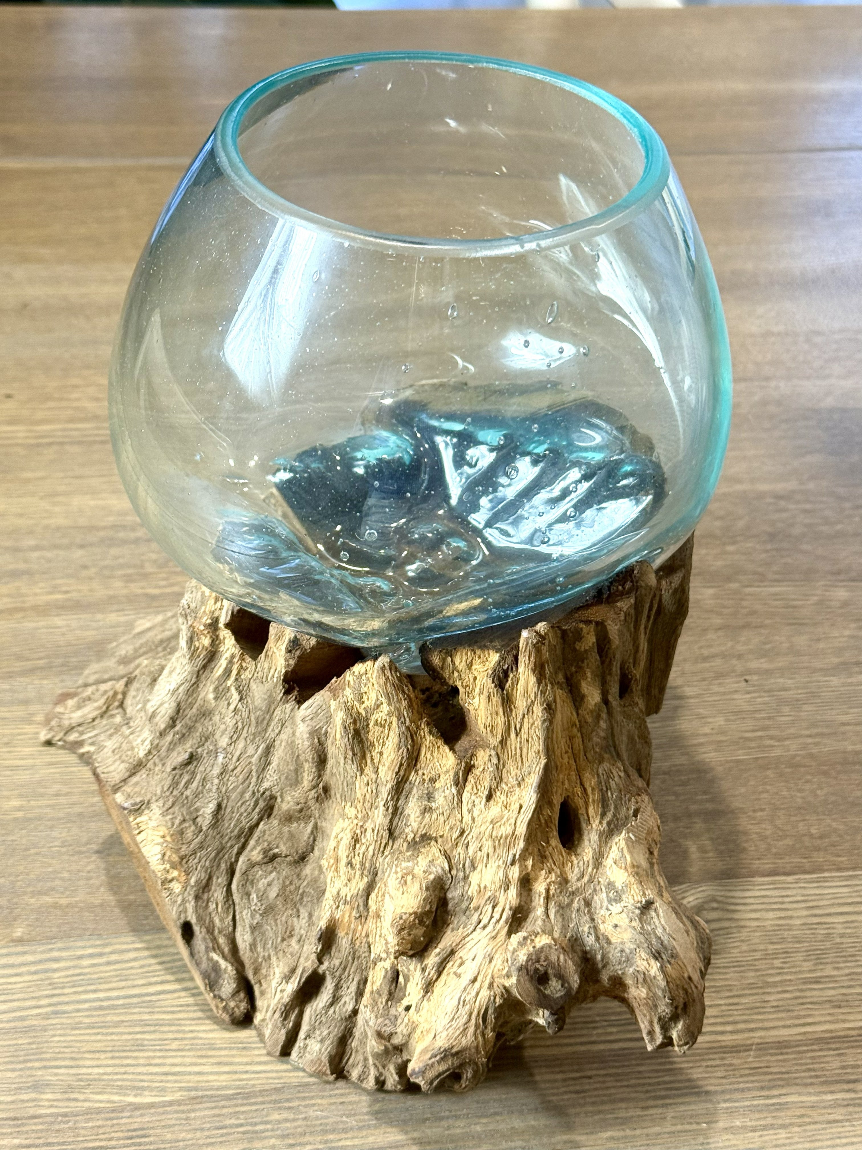 Molten Glass &amp; Driftwood Centerpiece