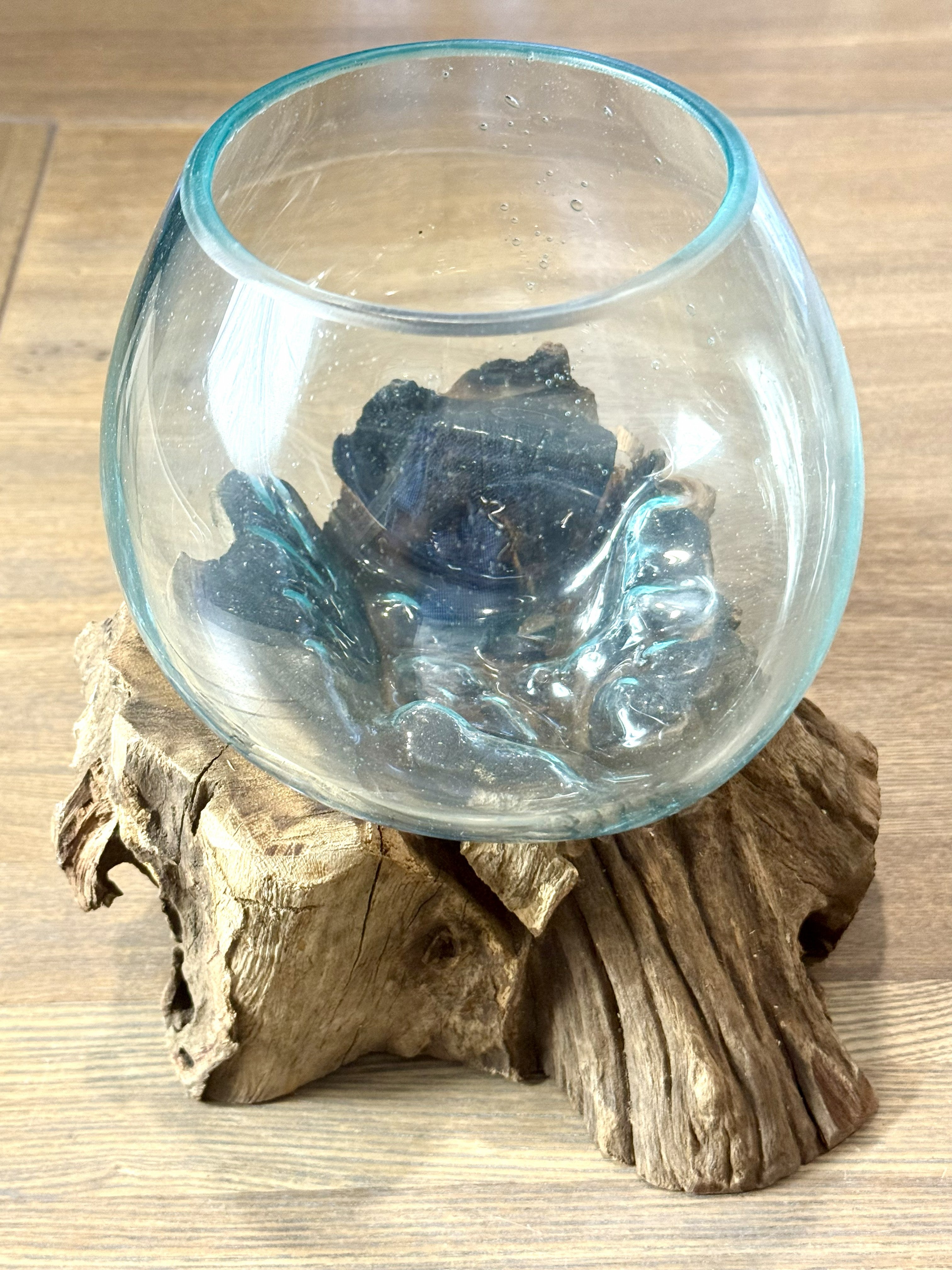 Molten Glass &amp; Driftwood Centerpiece